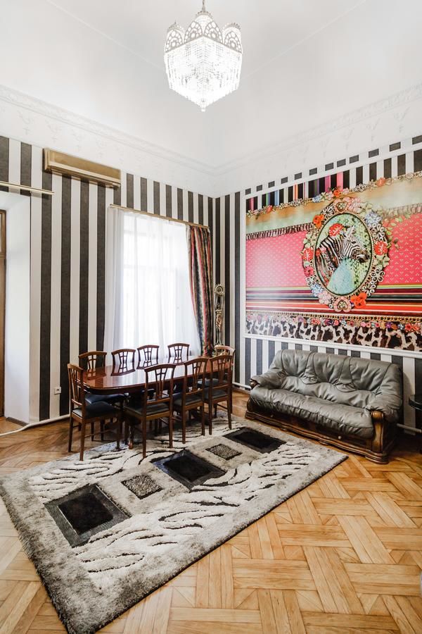 Апартаменты Luxury three-storey apartment of the 19th century Одесса-16